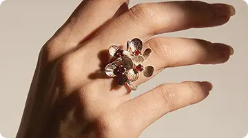 Global eftersp&oslash;rgsel efter vintage-inspirerede smykker stiger blandt millennials