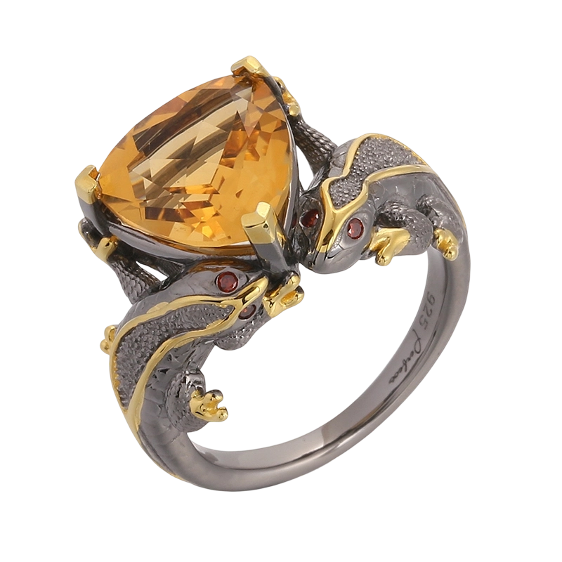 YR03586 H&aring;ndlaget ring med CZ-motiv i 925 sterlings&oslash;lv og &oslash;gle